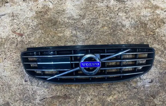Volvo XC60 Front grill 31333833 S2502P066