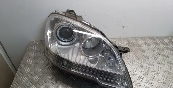 Mercedes-Benz ML W164 Headlight/headlamp