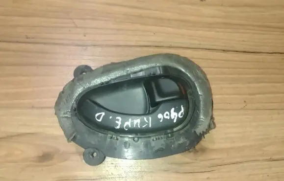 Peugeot 406 Rear door interior handle 9616307477