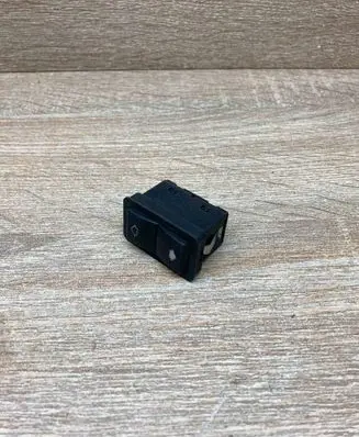 BMW 5 E39 Electric window control switch 8368974