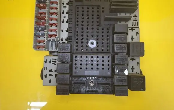 Volvo S80 Fuse box set 9401802