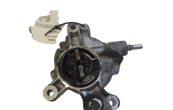Peugeot 508 Vacuum pump
