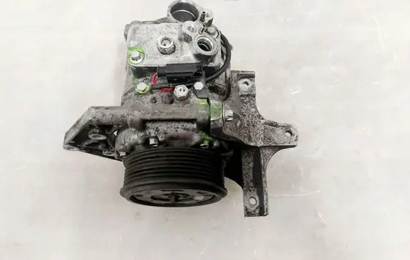 Mercedes-Benz E W211 Air conditioning (A/C) compressor (pump) A0012301311