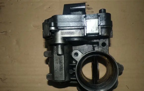 Opel Vectra C Throttle body valve 48CPD4