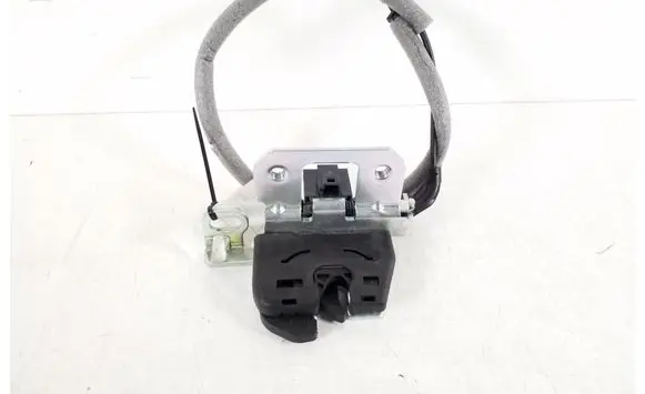 Mercedes-Benz CLS C218 X218 Seat back rest lock catch A2129200172