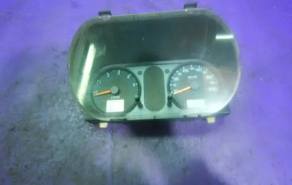 Ford Fiesta Speedometer (instrument cluster) 2S6F10849NE