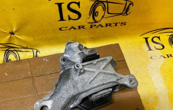 Ford Escape IV Engine mounting bracket LX616F012BC