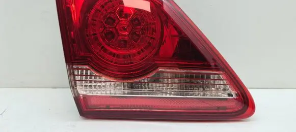 Toyota Crown S180 Tailgate rear/tail lights 