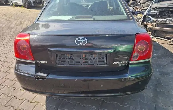 Toyota Avensis T250 Rear/tail lights AVENSIST25LAMPAPRA