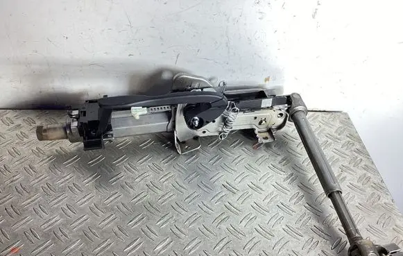 Volkswagen Tiguan Steering wheel axle 5Q1419512L