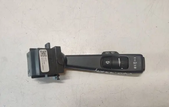 Volvo V70 Wiper control stalk 31275360
