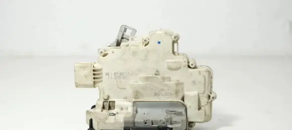 Audi A6 S6 C6 4F Rear door lock 4F0839015A