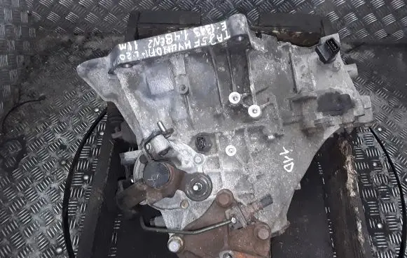 Manual 5 speed gearbox