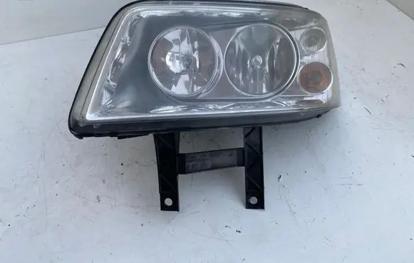 Volkswagen Transporter - Caravelle T5 Headlight/headlamp 7H1941015L