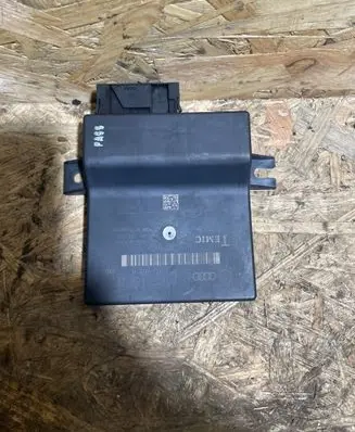 Audi A6 S6 C6 4F Gateway control module 4F0907468D 4F0910468A