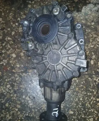 Gearbox transfer box case