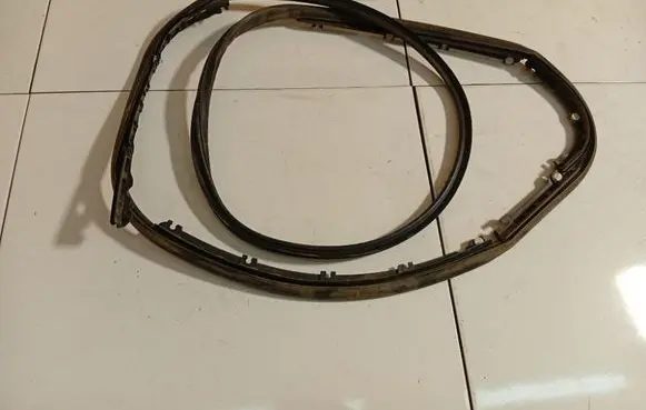Engine compartment rubber