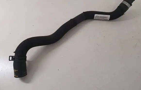 Mini Cooper Countryman R60 Engine coolant pipe/hose 7606001