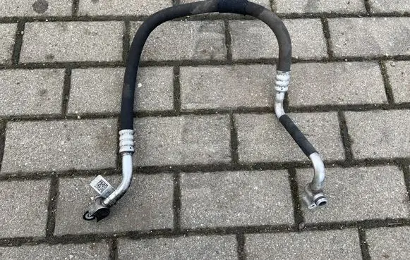 Audi A5 8T 8F Air conditioning (A/C) pipe/hose 8T0260701N