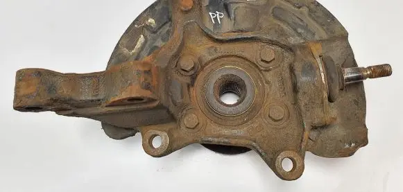 Volvo XC90 Front wheel hub 08630771