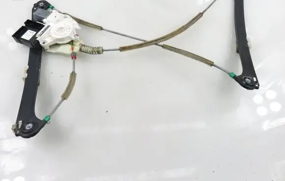 Audi A3 S3 8P Front door window regulator with motor 8P0959802A