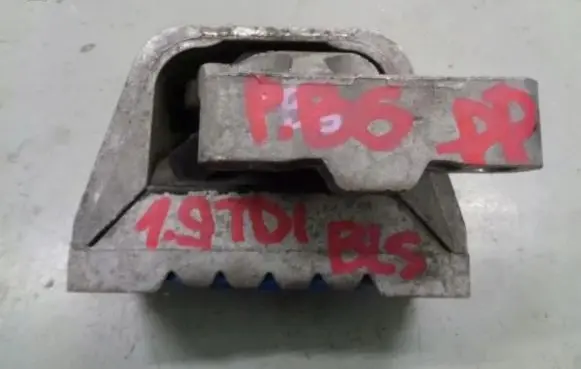 Volkswagen PASSAT B6 Engine mount vacuum valve 