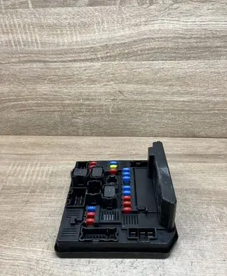 Nissan Qashqai+2 Fuse module 284B7JD00B 519228324