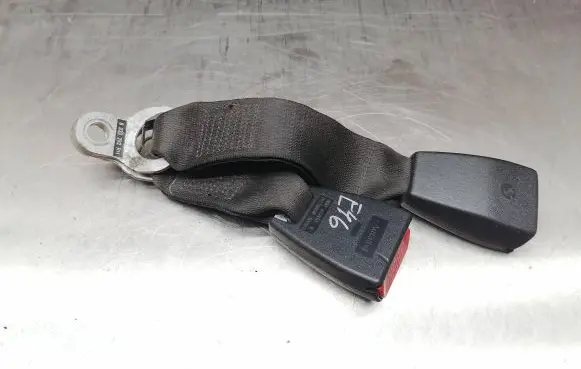 BMW 3 E46 Front tow hook cap/cover 8233292 8226039