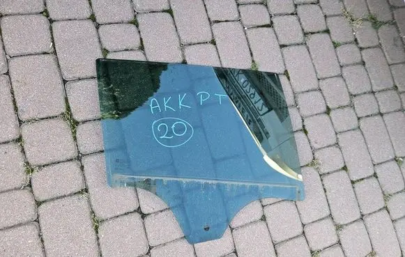 Opel Astra K Rear door window glass 5O5P5L5E5X1300