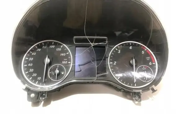 Mercedes-Benz B W246 W242 Speedometer (instrument cluster) A2469006211