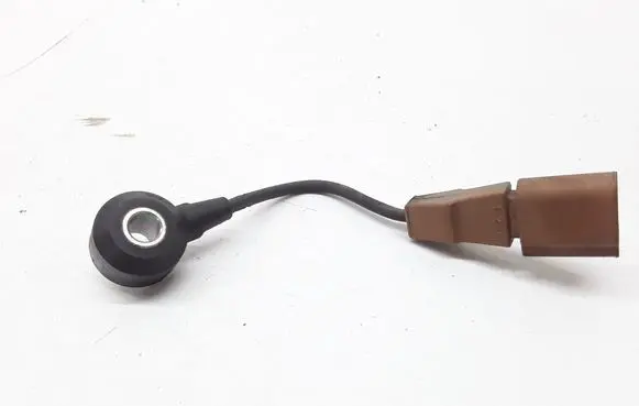 Volkswagen Eos Detonation knock sensor 06F905377