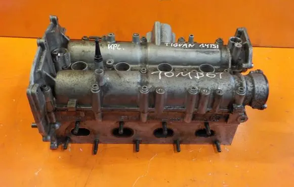 Volkswagen Tiguan Engine head 03C103358AB KOMPLETNA