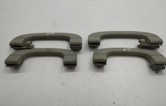 BMW 5 E60 E61 A set of handles for the ceiling 7033662 7033659