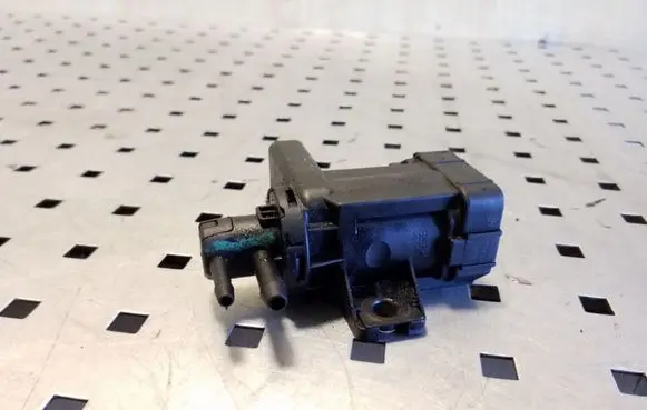 Opel Antara Vacuum valve 25183170