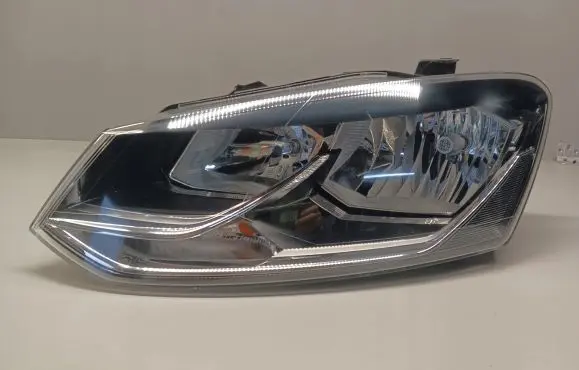 Volkswagen Polo Headlight/headlamp 6C1941005B