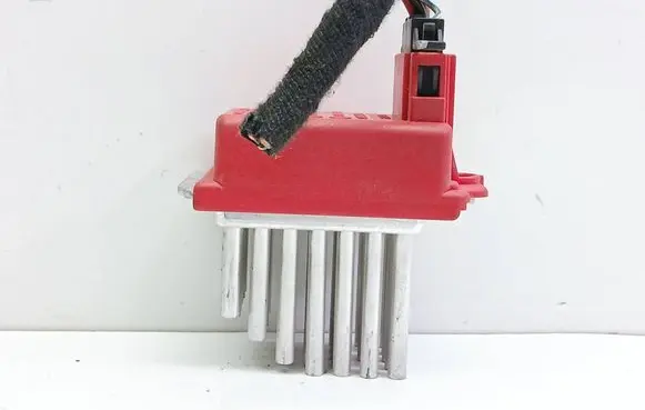 Heater blower motor/fan resistor