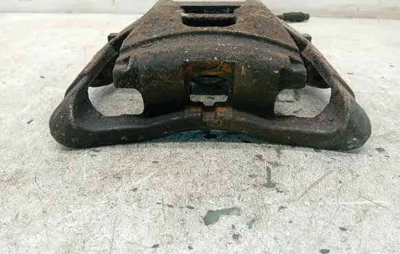 Audi A6 S6 C6 4F Front brake caliper