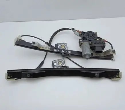 Ford Mondeo Mk III Front door window regulator with motor 0130821771