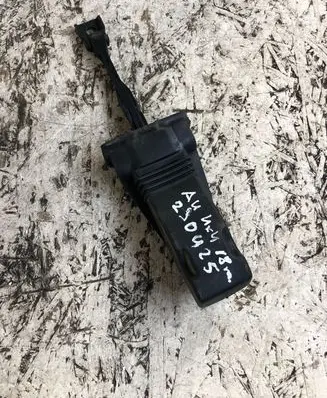 Audi A4 S4 B9 Front door check strap stopper 8w0837267