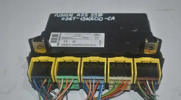 Ford Fusion Comfort/convenience module 4S6T15K600CA