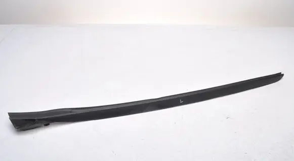 BMW 2 F44 Windshield trim 7475979