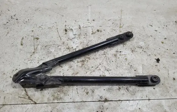 BMW 4 F32 F33 Other engine bay part 2284859