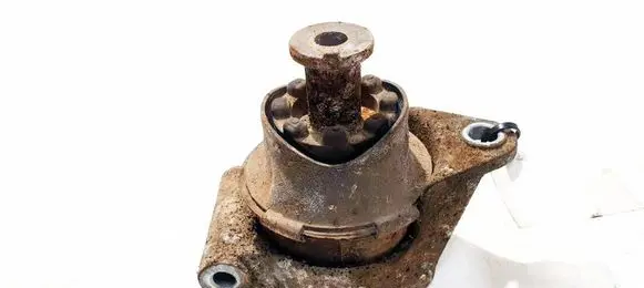 Opel Astra H Engine mount bracket 