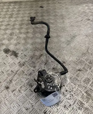 Volkswagen PASSAT B6 Vacuum pump 03G145209C