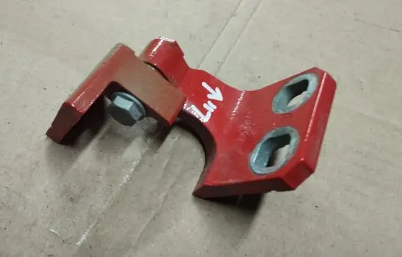 Jeep Renegade Rear door lower hinge