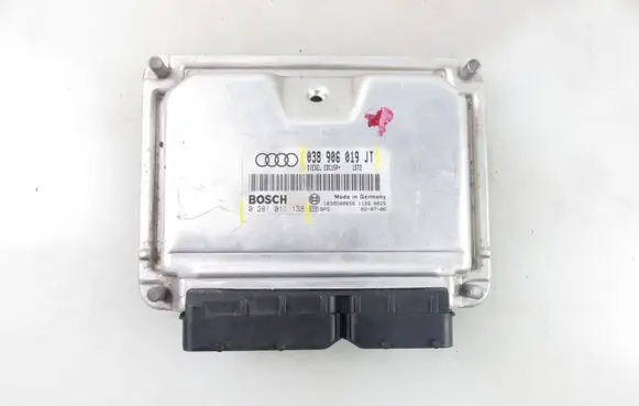 Audi A4 S4 B6 8E 8H Engine control unit/module 0281011138 038906019JT