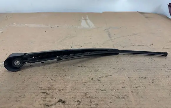 Volkswagen Tiguan Rear wiper blade 6Q6955435D