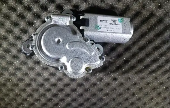 Fiat 500 Rear window wiper motor MS259600-1371
