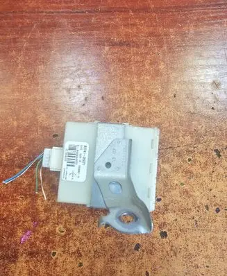 Toyota Avensis T250 Door central lock control unit/module 8974105071 736680A 000003707