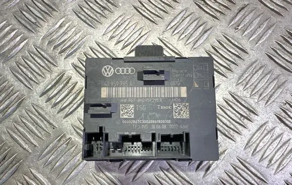 Audi A4 S4 B8 8K Door control unit/module 8K0959795A